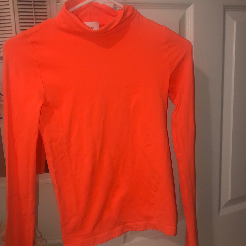 Neon orange turtleneck ONE SIZE